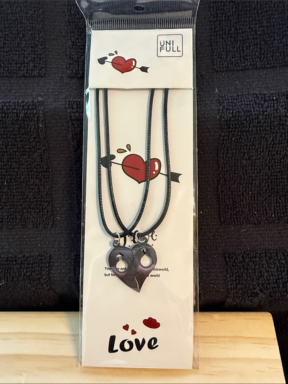 UNIF Black Split Heart Pendant Cord Necklace Set
